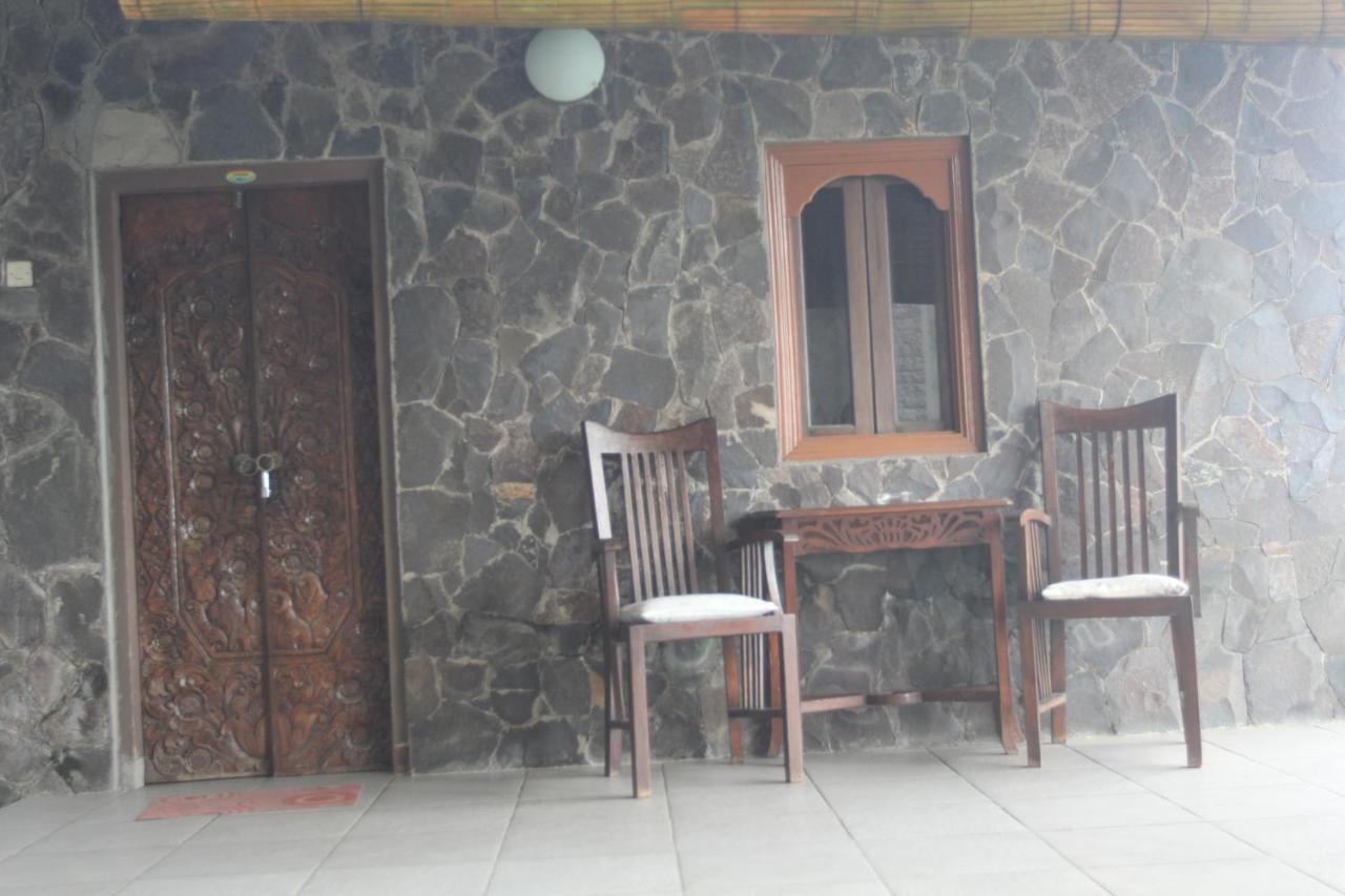 Temple Cafe & Cottages 甘地达萨 外观 照片